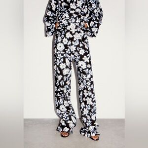 NWT‎ ZARA FLORAL PRINT STRAIGHT CUT PANTS